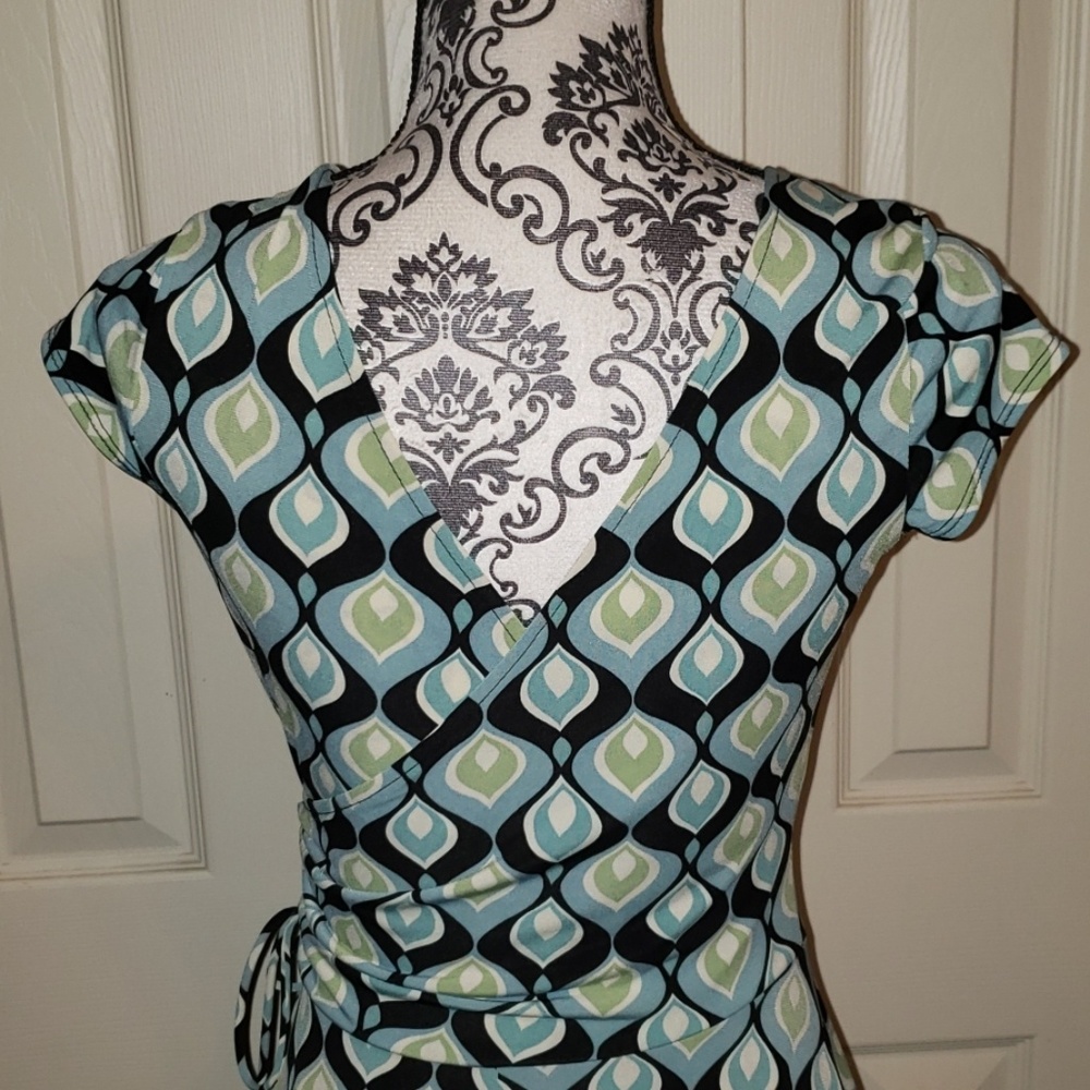Dress - Picture 4 of 6